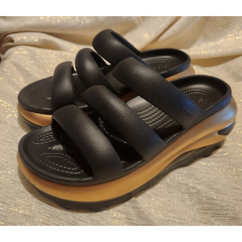 Crocs Mega Crush Metallic Black Gold Triple Strap Sandal Unisex Women 7 Men 5